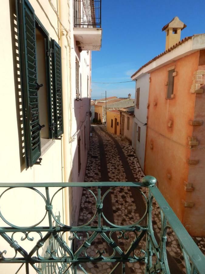 B&B Eleonora D'Arborea, Centro Storico Posada  Eksteriør billede